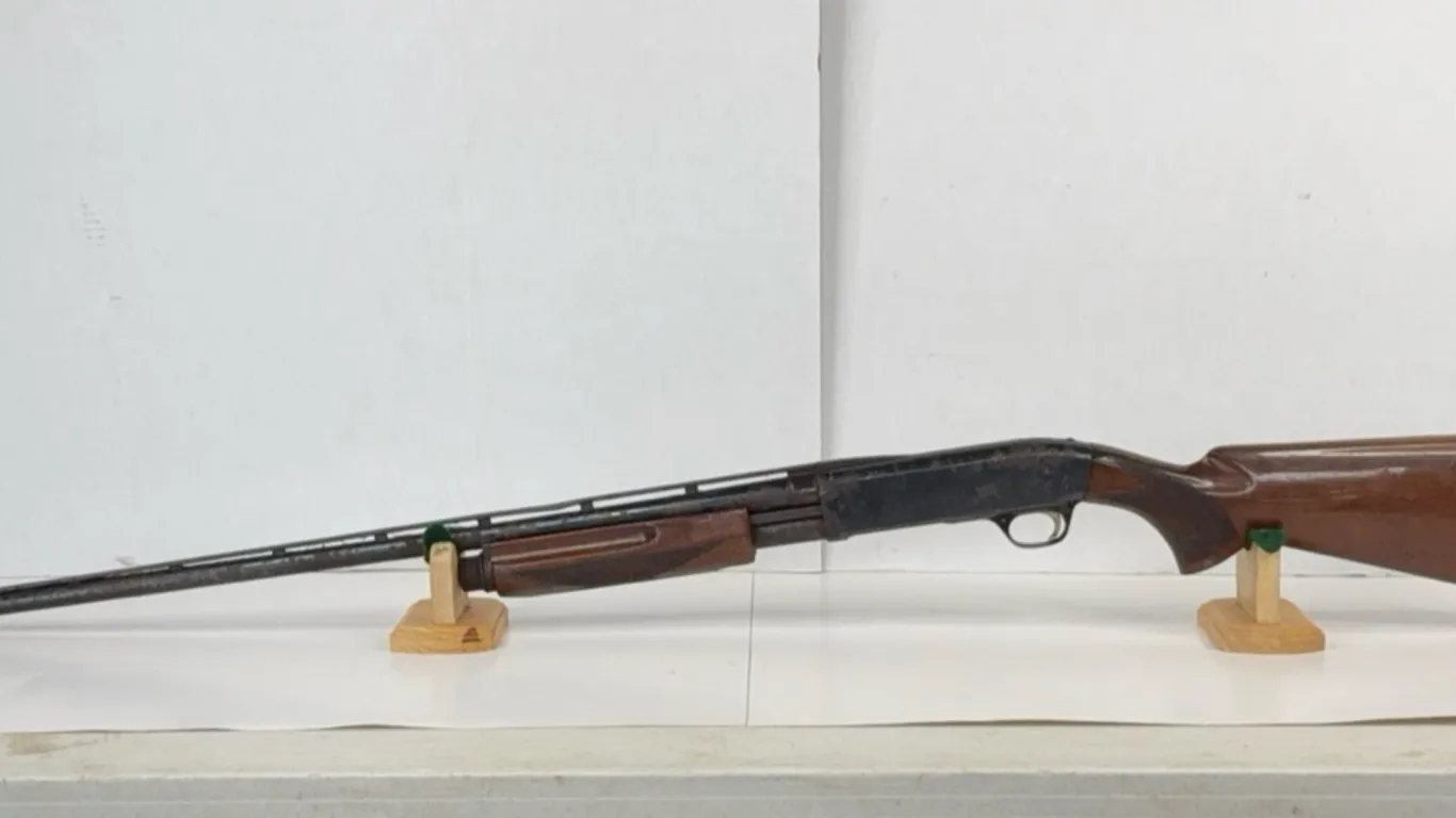 Browning BPS Field Pump Action 20 Ga Shotgun Made in Japan