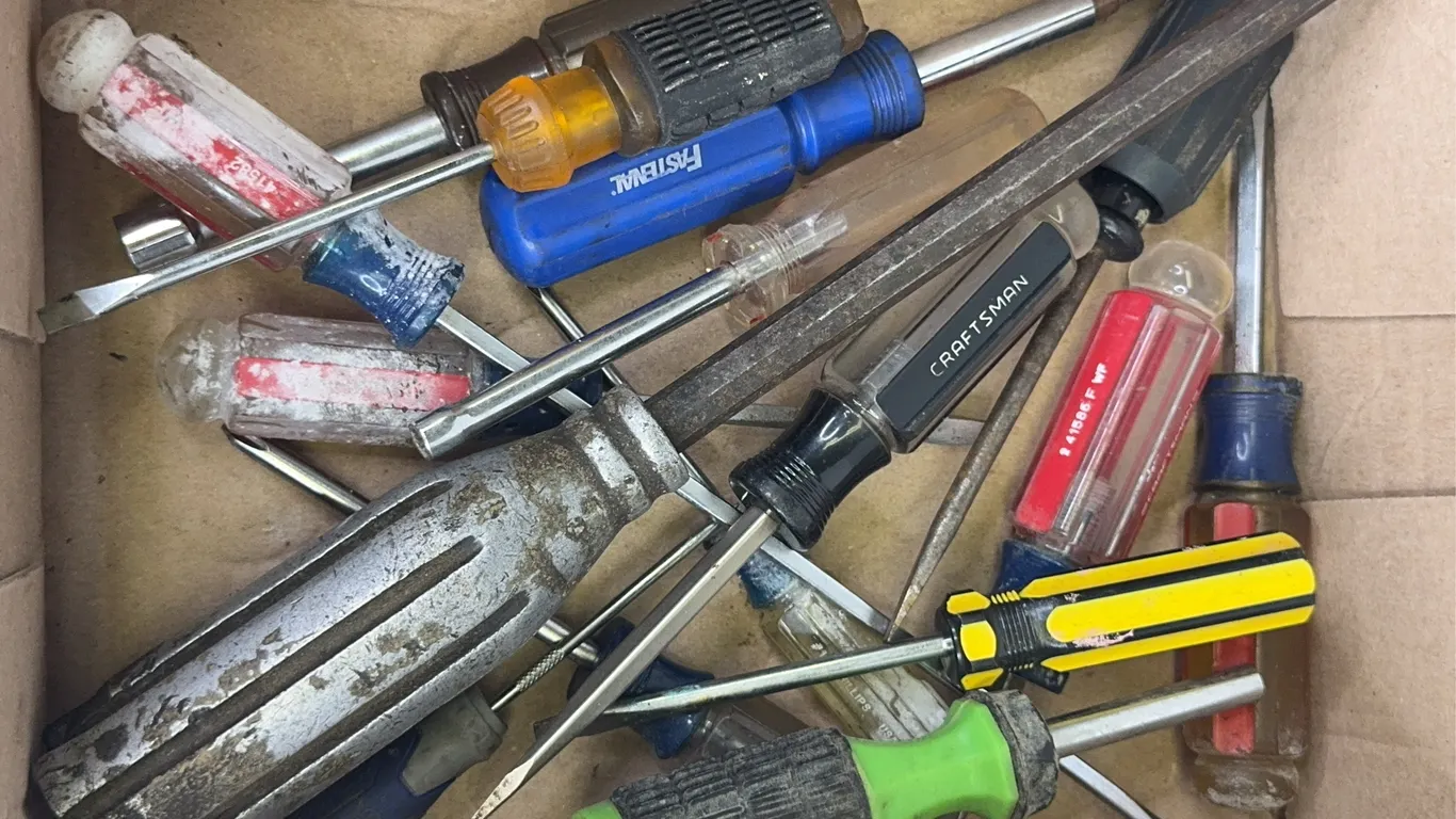 Assorted Craftsman Fastenal and Master Mechanic Screwdrivers Lot