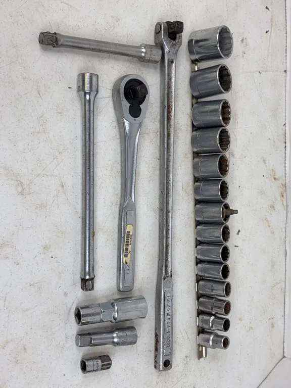 Craftsman Ratchet Breaker Bar Socket and Extension Lot