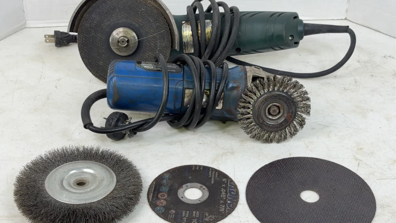 Metabo WE 14-150 Quick and Bosch 1347 Angle Grinders with Discs