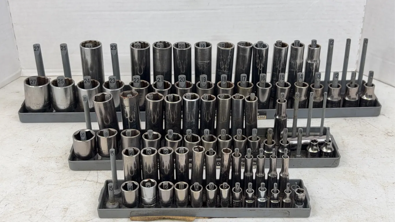 Craftsman Metric Socket Lot with Hansen Organizing Trays