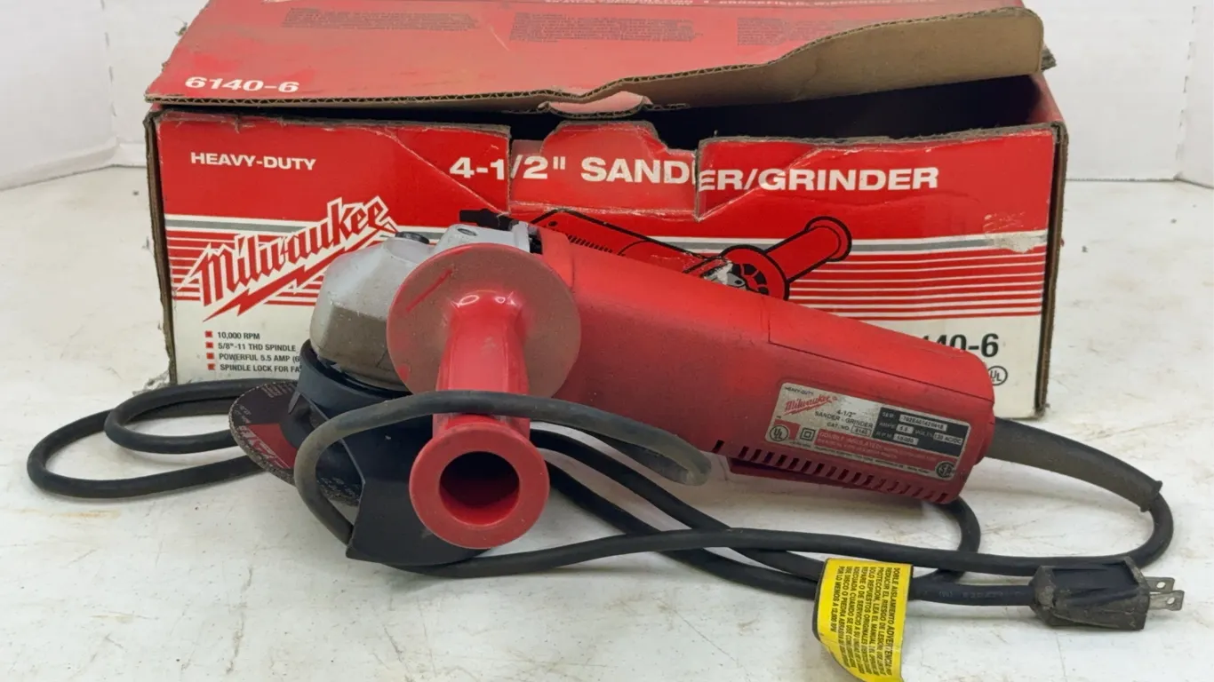 Milwaukee 4 1/2 Inch Heavy Duty Sander Grinder With Original Box