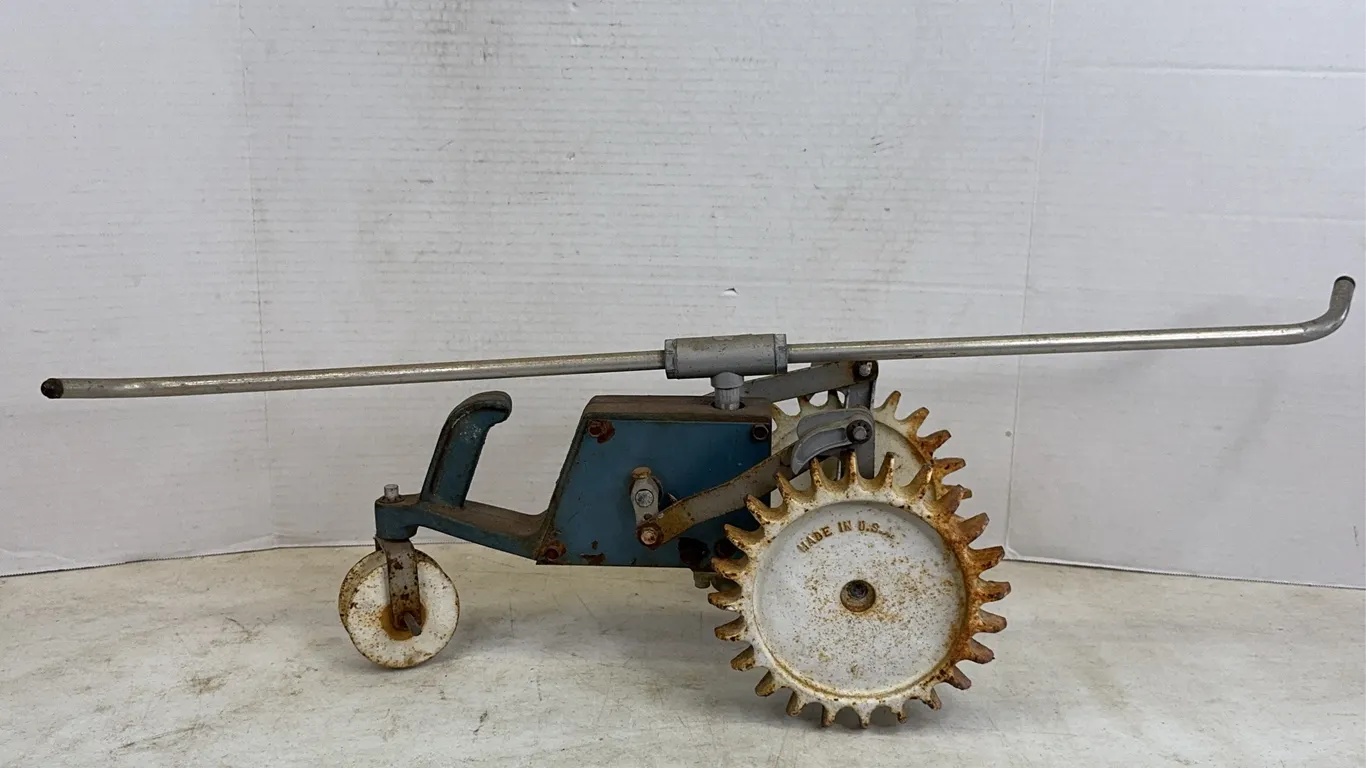 Crestline Pathfinder Cast Iron Walking Traveling Lawn Sprinkler