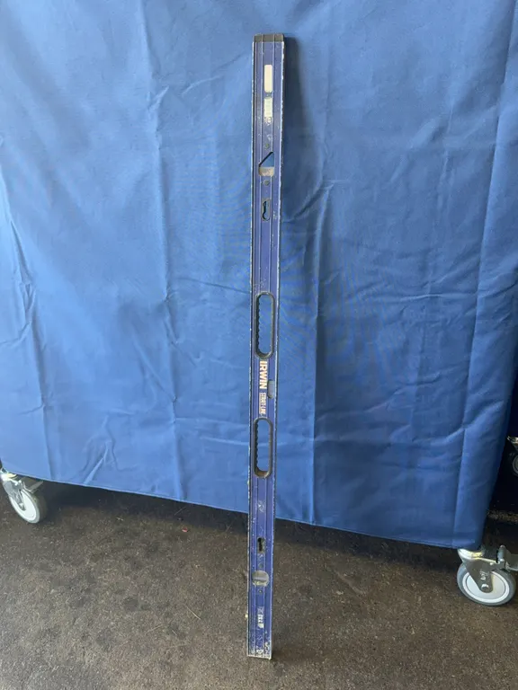 Irwin Strait-Line 48-Inch Heavy Duty Aluminum Box Beam Level