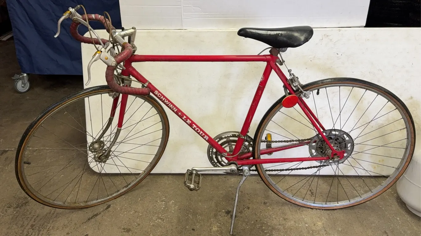 Schwinn Le Tour 10-Speed Road Bicycle Made In Japan