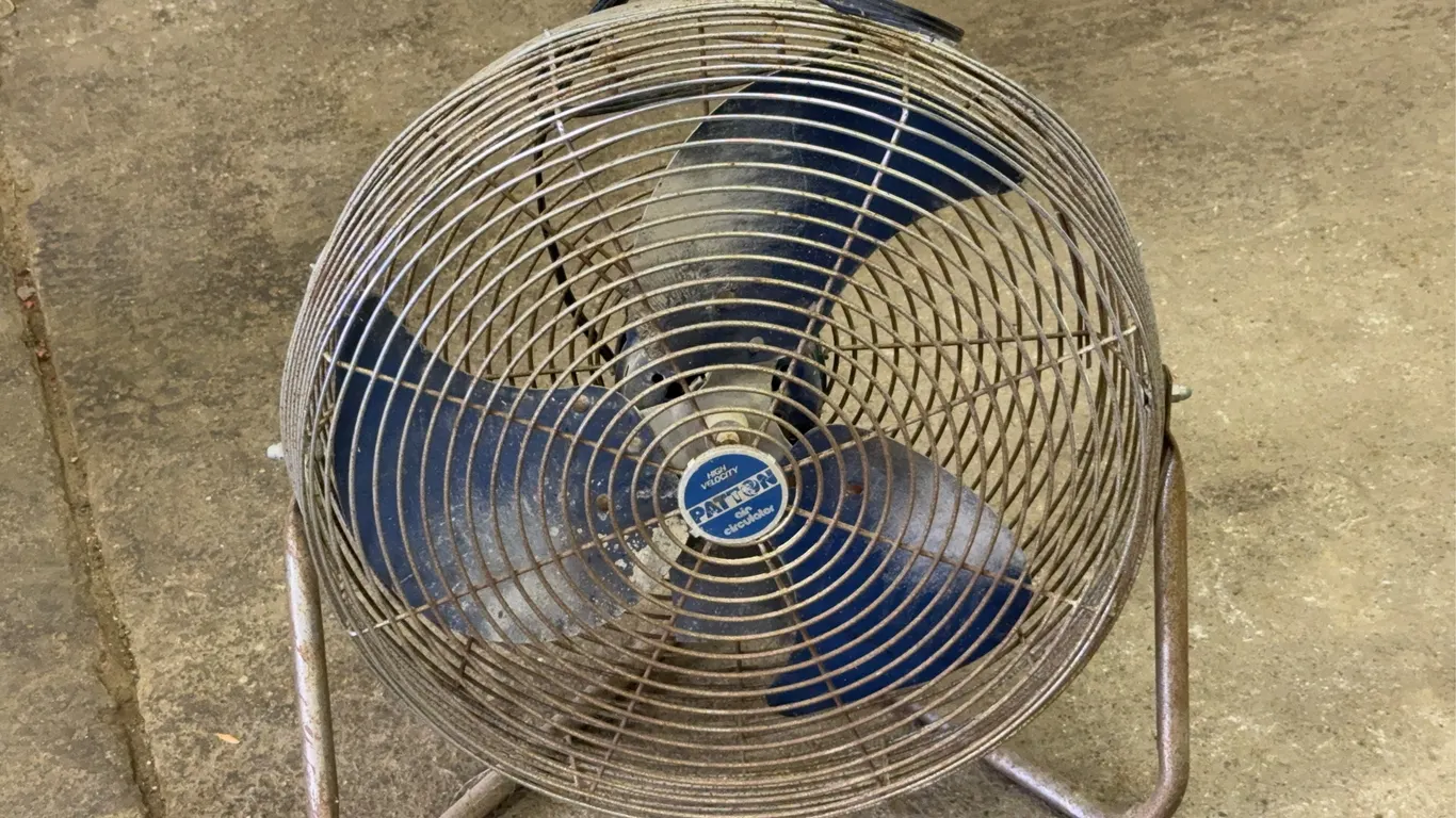 Patton High Velocity 3-Speed Floor Fan Model HVF-18SE(P)