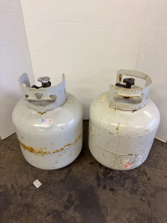 Pair of Manchester LP Gas Propane Cylinders DOT-4BA240