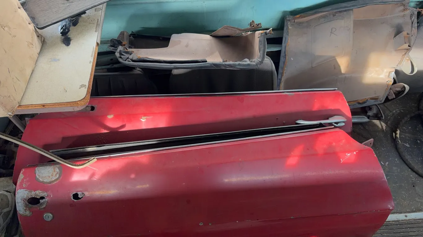 Chevrolet Camaro Doors Bumpers and Interior Components Lot