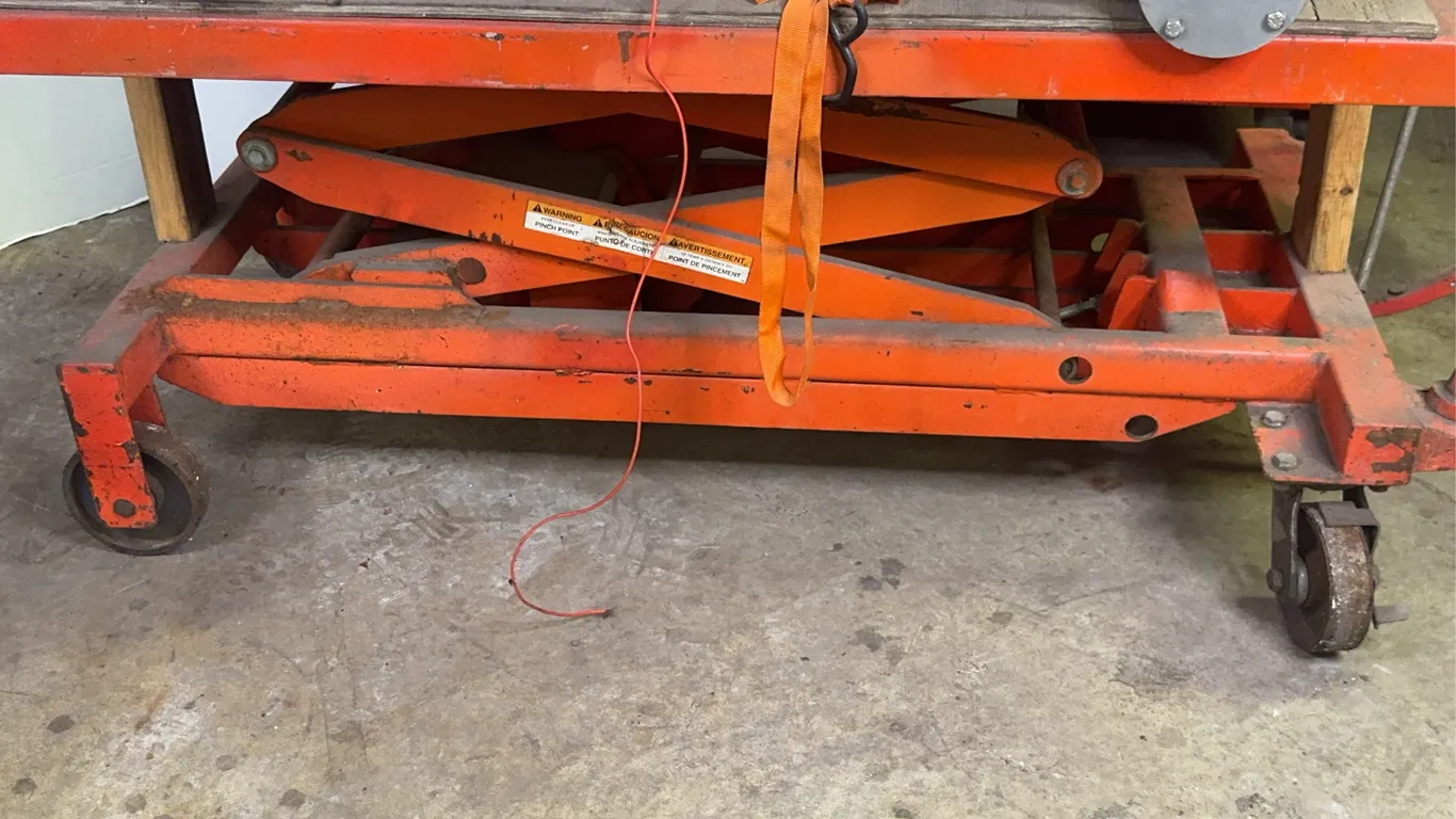 Mobile Hydraulic Scissor Lift Cart with Foot Pump