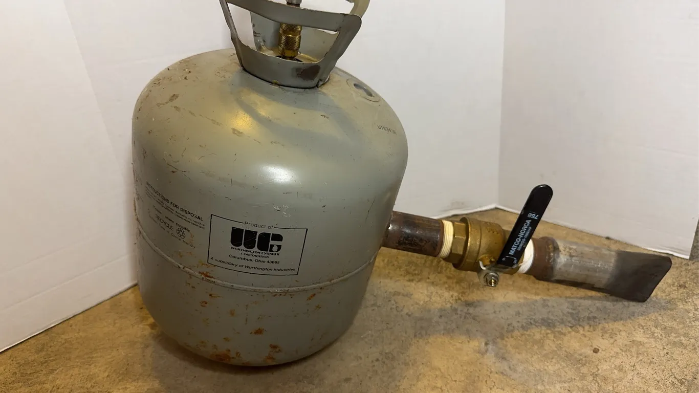 Modified Worthington Cylinder Tank with Matco-Norca Ball Valve Attachment