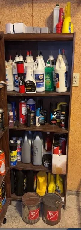 Assorted Automotive Fluids Gear Oil Antifreeze and Cleaners Lot