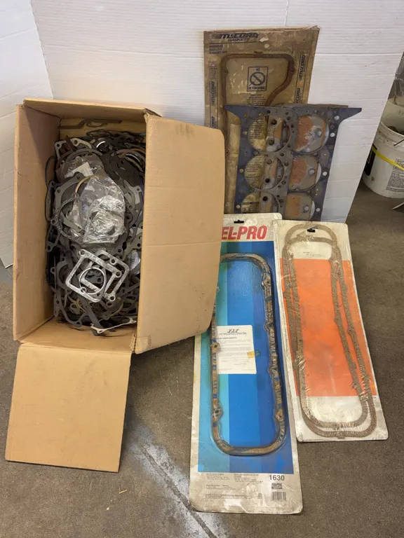 Fel-Pro Victor McCord Automotive Engine Valve Cover Gasket Lot