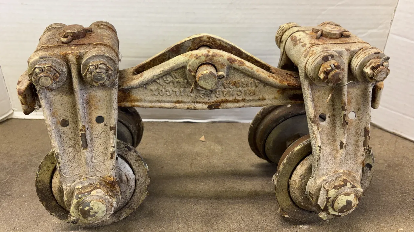 Richards-Wilcox Aurora ILL Cast Iron I-Beam Trolley Carrier
