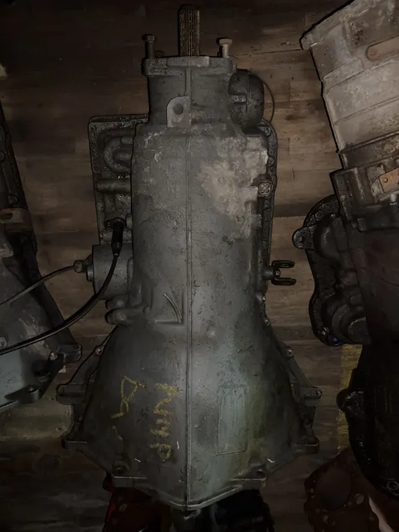 GM 700R4 Automatic Transmission Core with Front Pump
