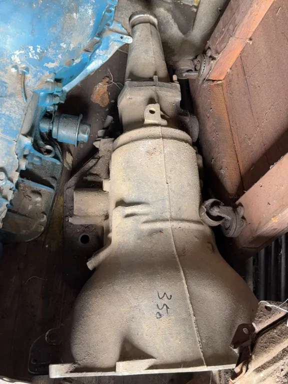 Chevrolet Turbo Hydra-Matic 350 Automatic Transmission with Torque Converter