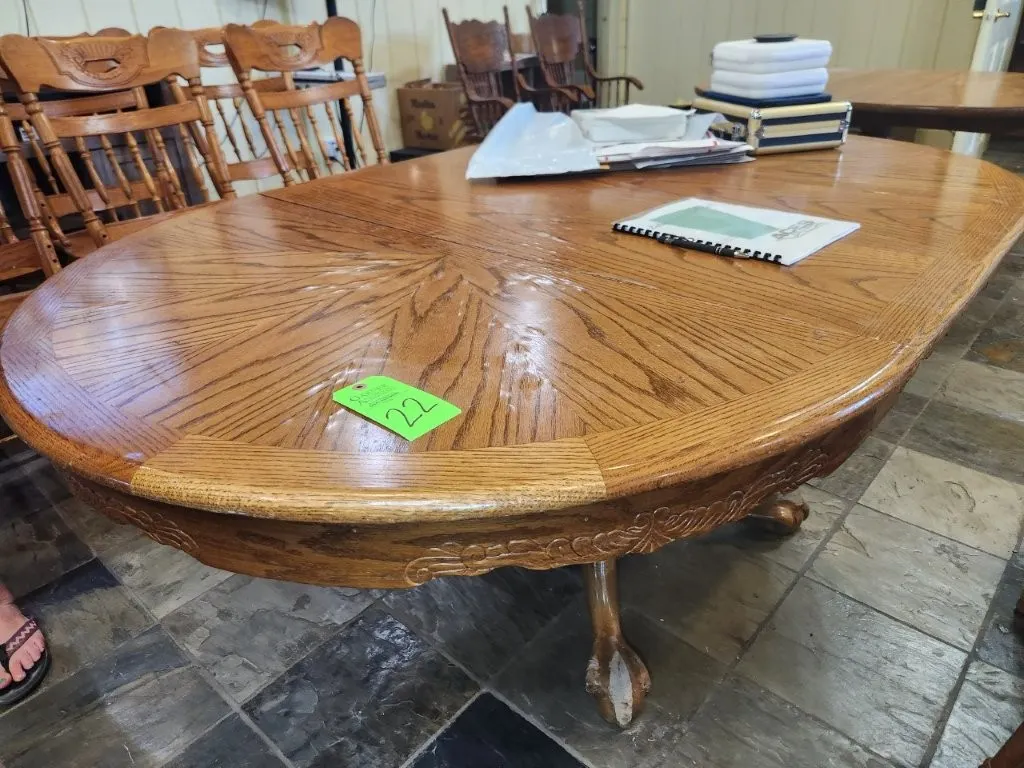 6' Oak Dining Table w/ Leaf