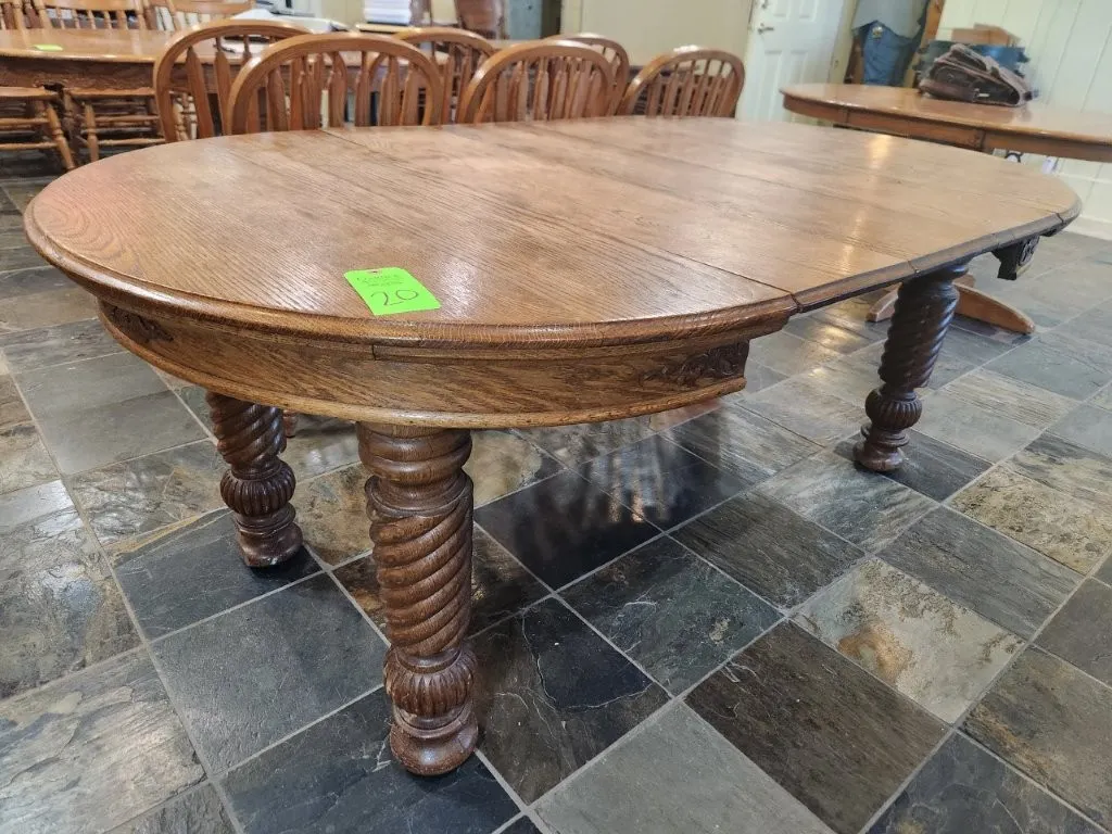 6' Oak Dining Table w/ 3 Leaves