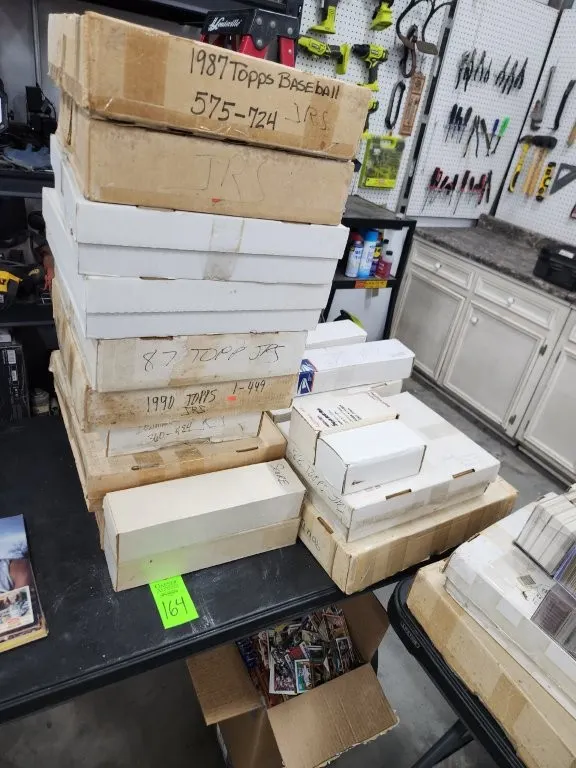 Large Lot of Sports Cards