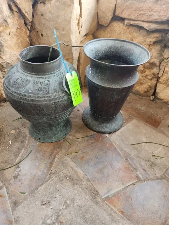 2 Metal Planters