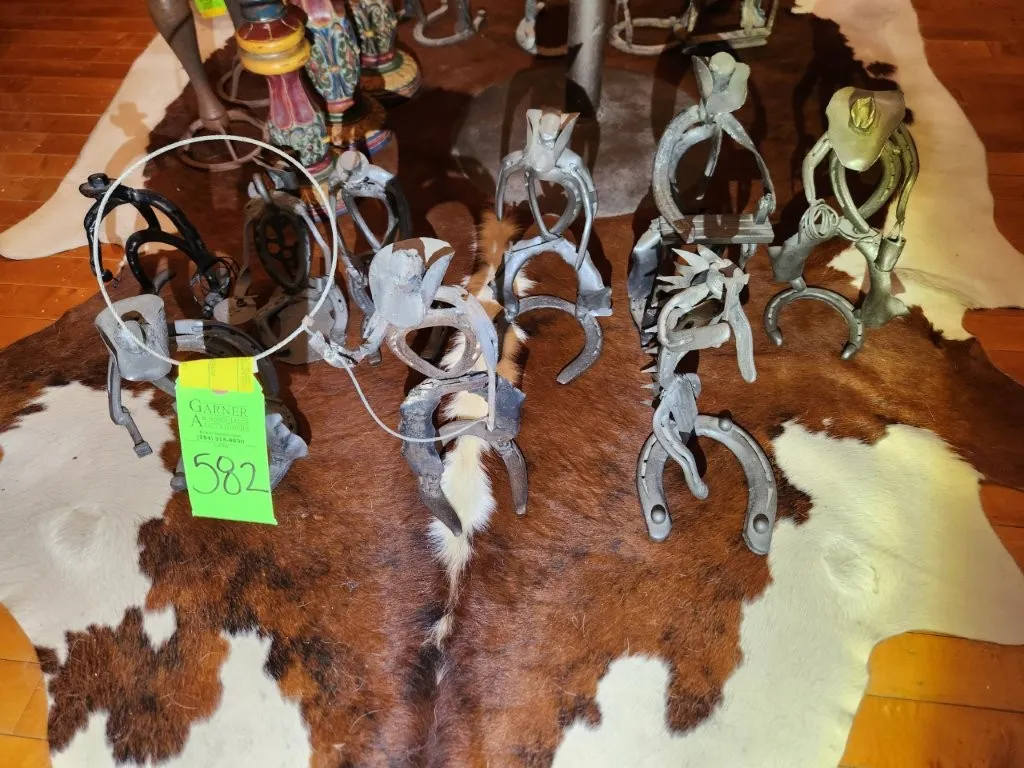 9 Horseshoe Western Figurines