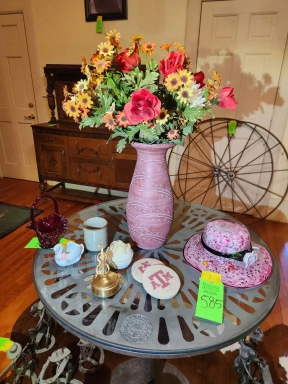 Contents on Table