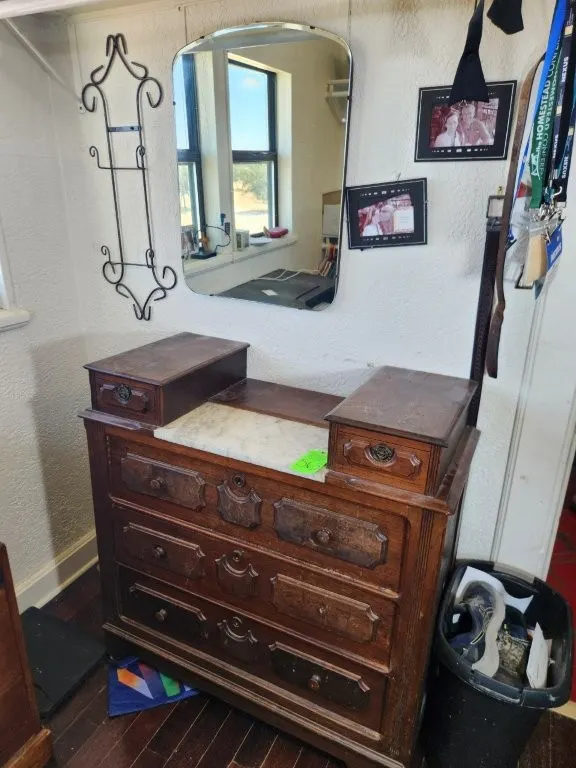 Gentleman's Dresser w/ Marble Top w/ Beveled Mirror
