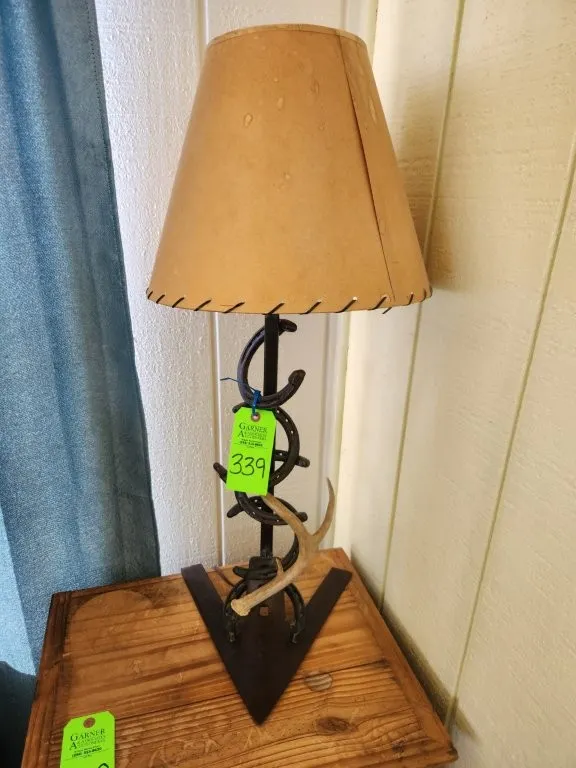 Horseshoe Plough Deer Antler Lamp