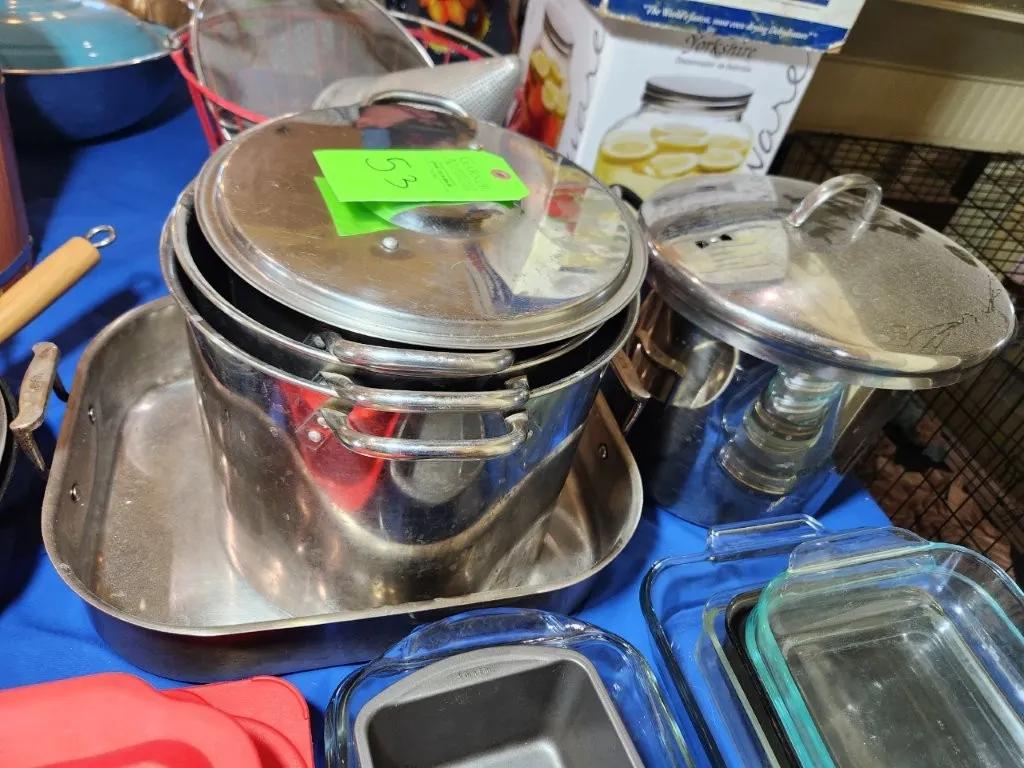 Pots & Roaster Pan