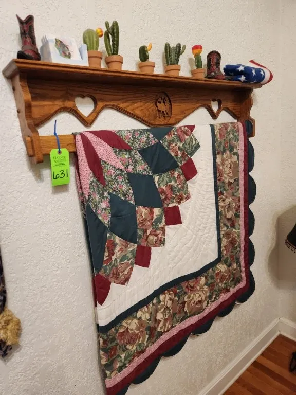 Shelf Quilt Lamp & Contents