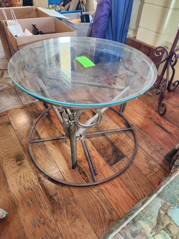 Round Glass Shotgun Base Table