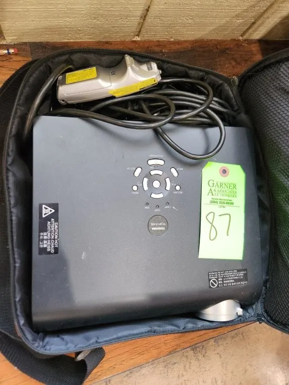 Toshiba TDP-T45 Projector