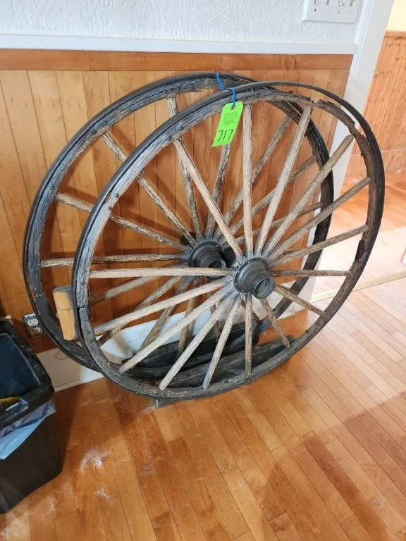 Wood Spoked Wagon Wheels 2 Ct.