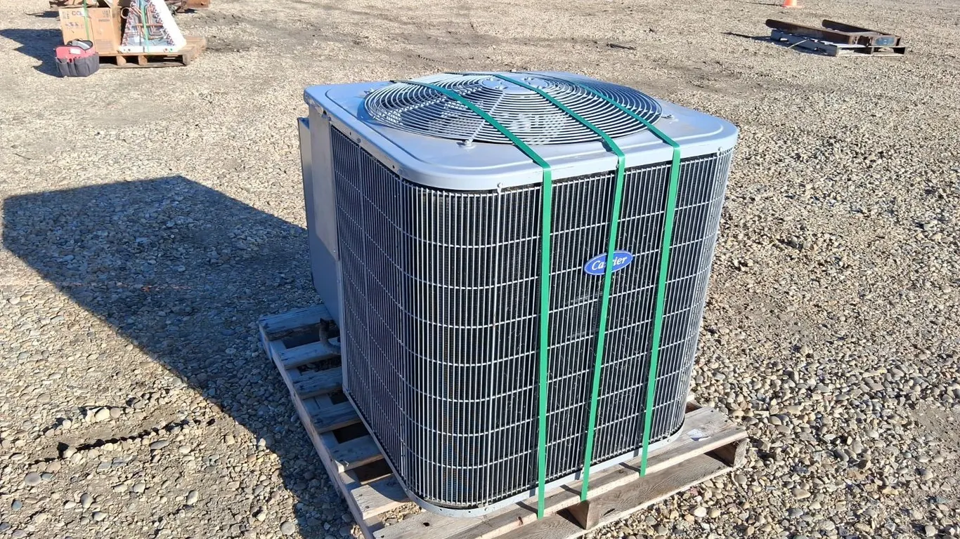 Carrier 4 Ton Air Conditioner Unit, 5 A/C Coil Units