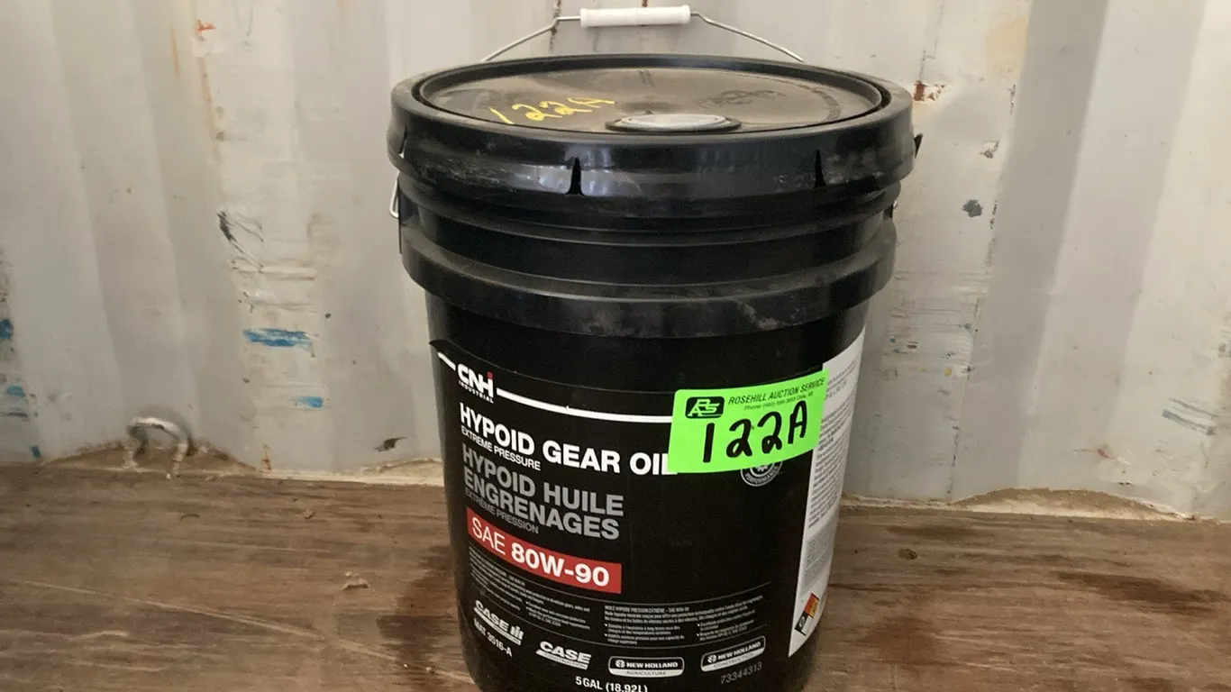 CNH Industrial 5 Gallon Pail of 80W-90 Hypoid Gear Oil