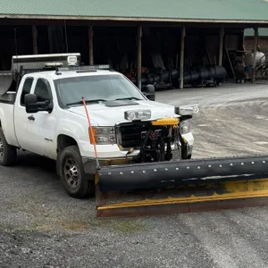 2011 GMC Sierra 2500HD Extended Cab Pickup Truck with Plow and Sander