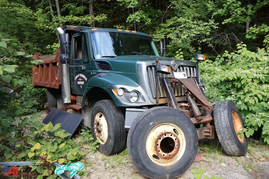 2009 International WorkStar 7400 Dump Truck
