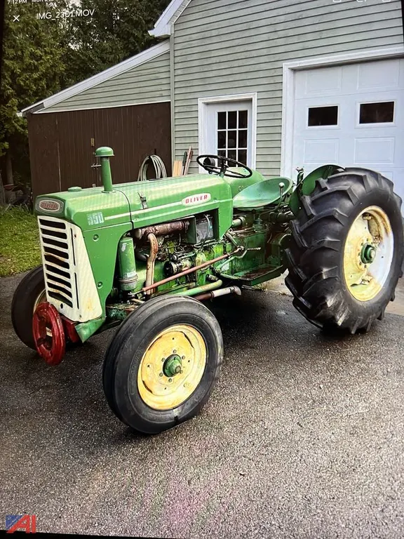 1958 Oliver 550 Tractor