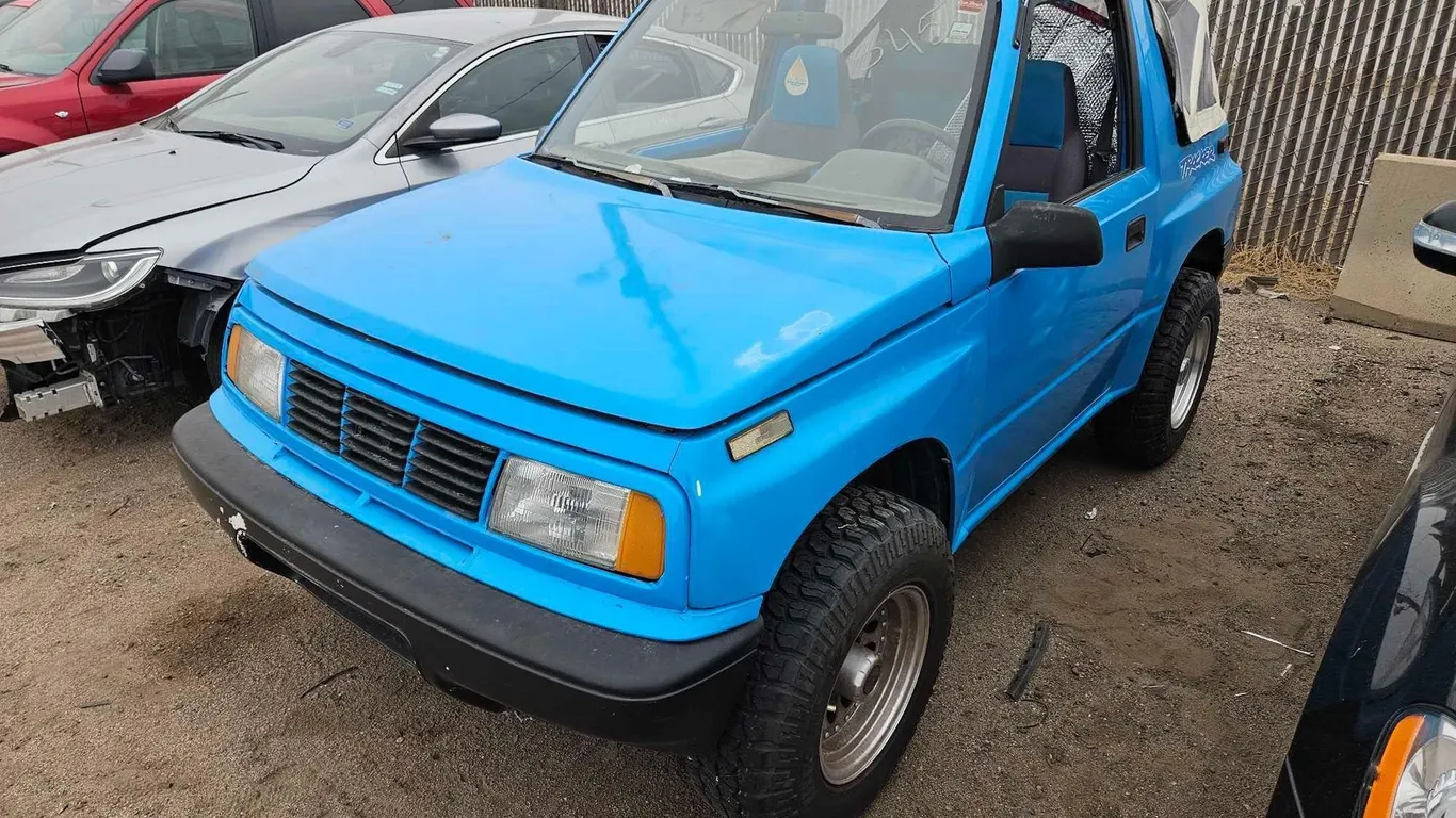 1992 GEO TRACKER UP 2CNBE18U1N6940440
