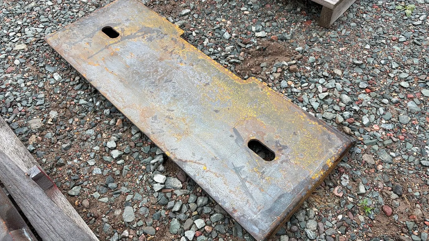 Unused Skid Steer Weld-On Adapter Plate