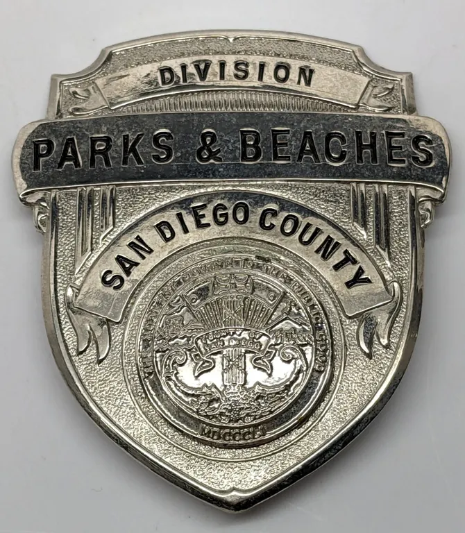 ORIGINAL VINTAGE BADGE DIVISION PARKS & BEACHES SAN DIEGO COUNTY CALIFORNIA