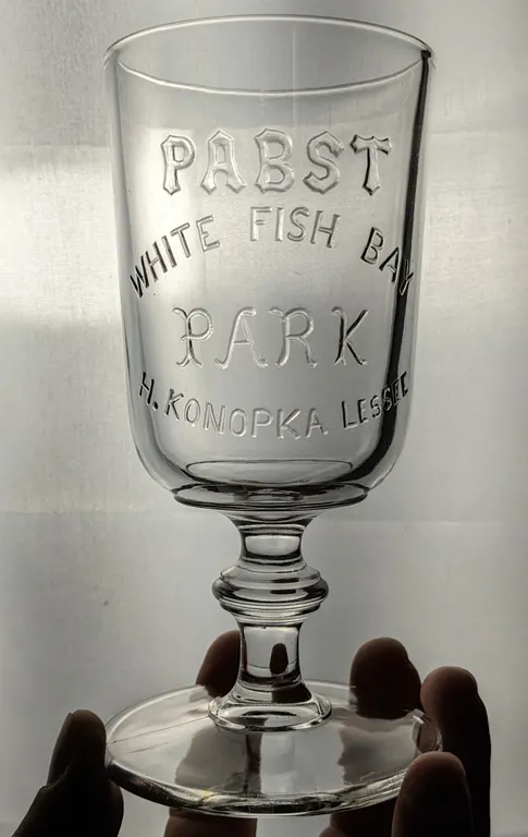 PRE PROHIBITION BEER DRINKING GLASS PABST WHITE FISH BAY PARK H. KONOPKA LESSEE WISCONSIN