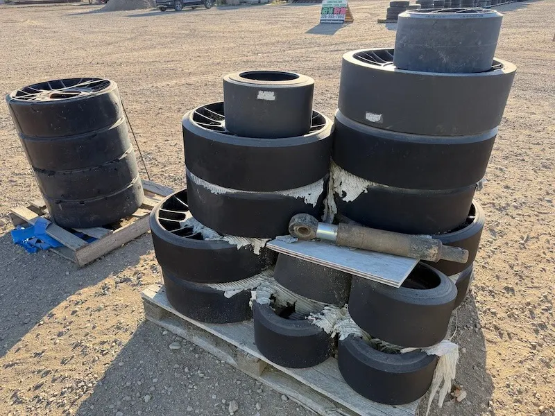 John Deere 764 High Speed Dozer Rollers