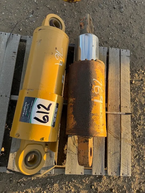 (2) HD Hydraulic Cylinders for Cat 769