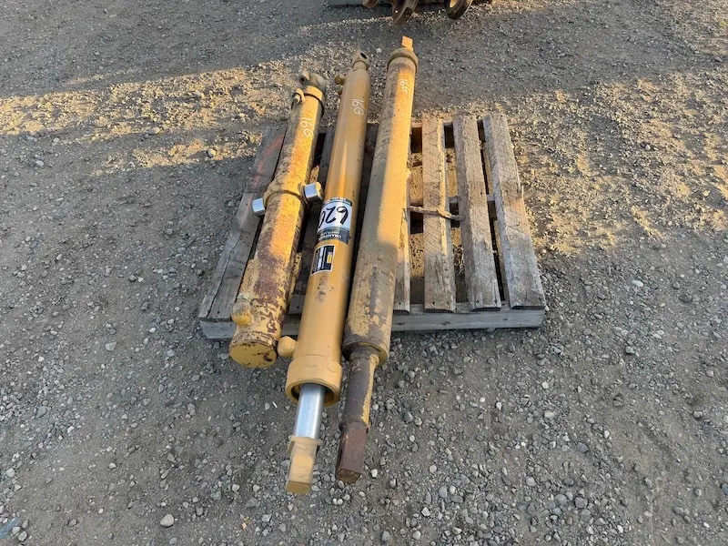 (3) Hydraulic Cylinders for 16G Cat Motor Grader