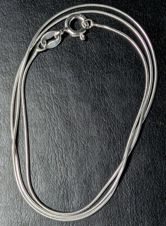 SILVER CHAIN 18"