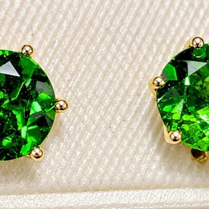 14K(0.7G), CHROME DIOPSIDE EARRING, SUGGESTED RETAIL VALUE $1000
