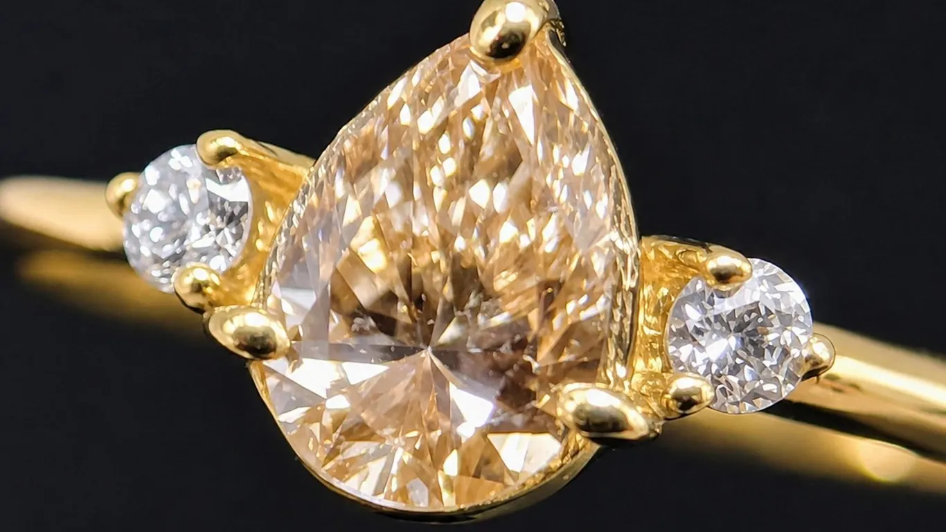 10K(1.55G), PINK LAB DIAMOND (0.5CT)RING, SIZE 7, SUGGESTED RETAIL VALUE $2600