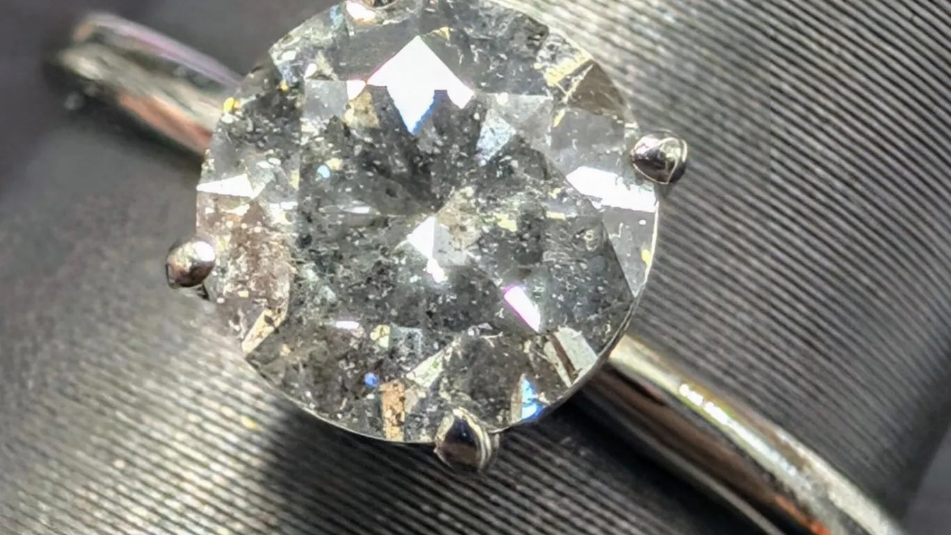 10K(1.34G), NATURAL DIAMOND (SALT&PEPPER) (1CT)RING, SIZE 6, SUGGESTED RETAIL VALUE $7000