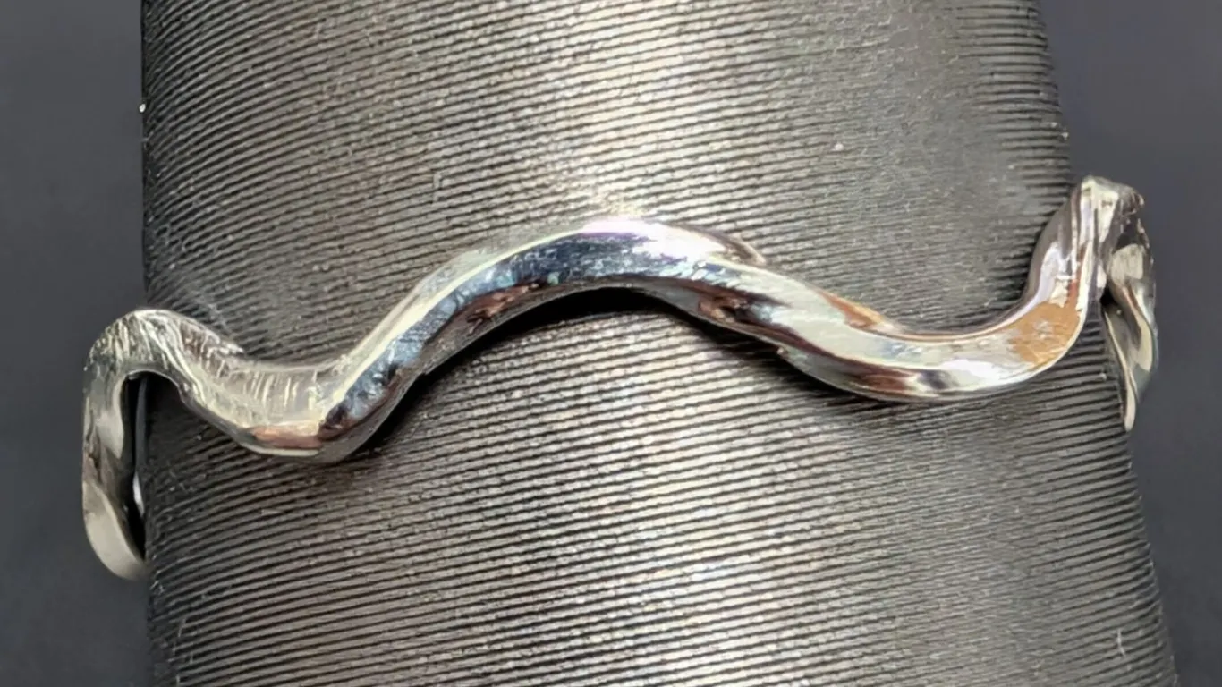 SILVER RING