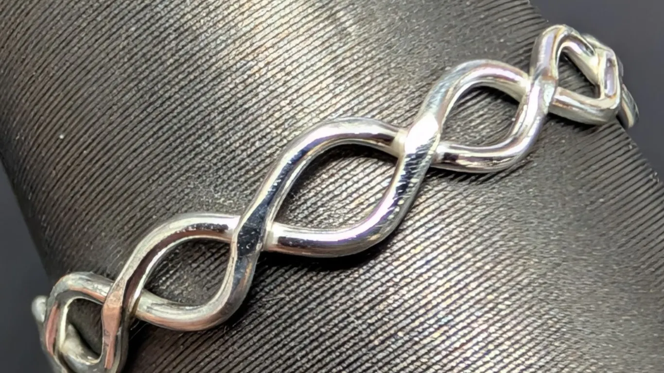 SILVER RING